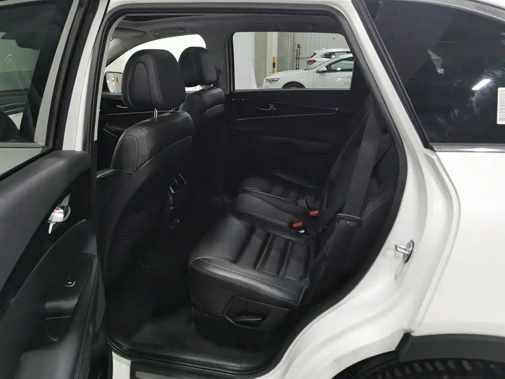 Kia Sorento 2016 — фото 15