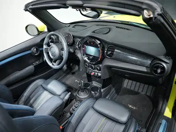 MINI MINI 2022