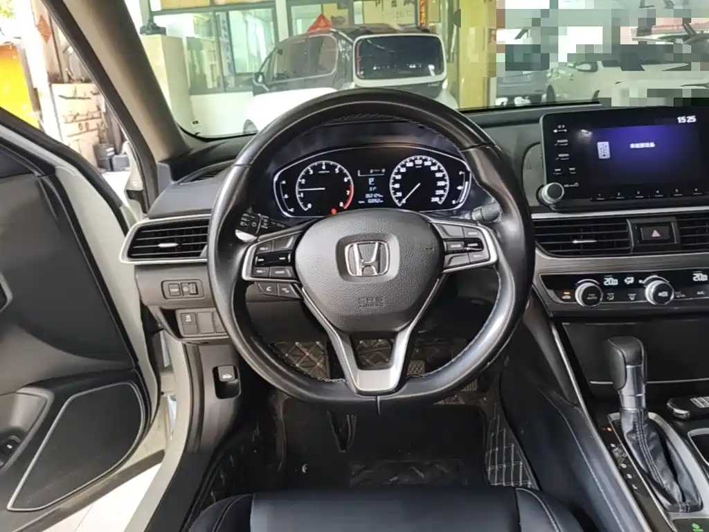 Honda Accord 2021 — фото 11