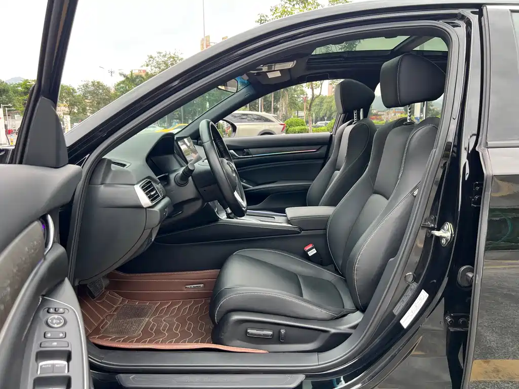 Honda Inspire 2022 — фото 16