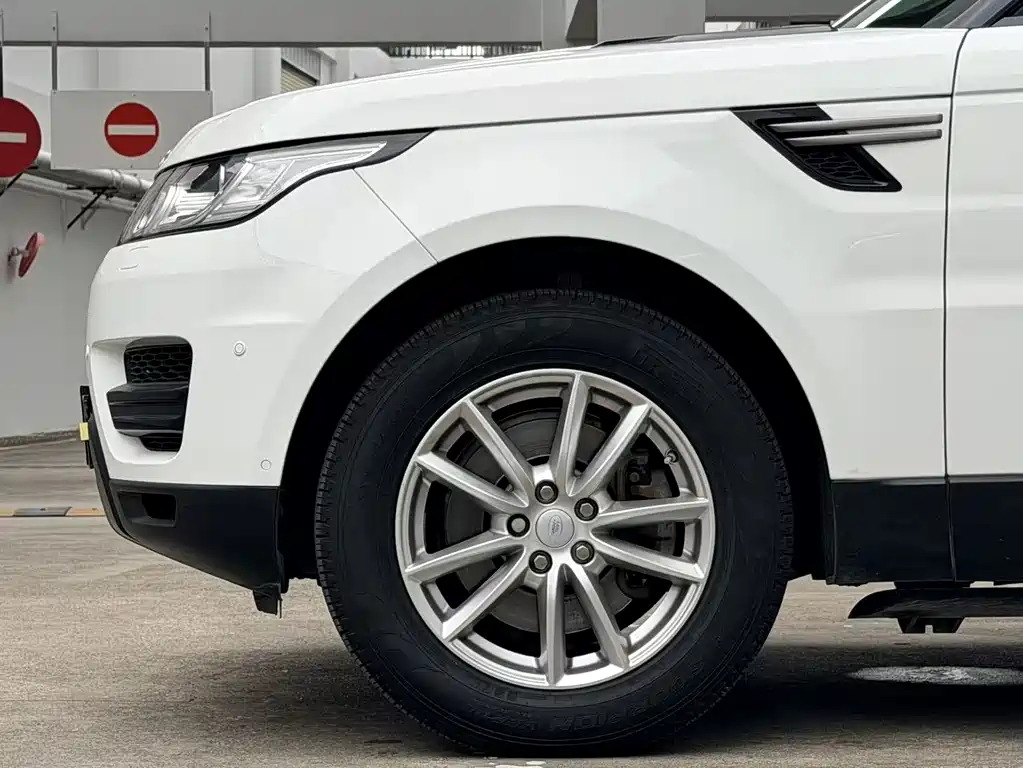 Land Rover Sport 2018 — фото 11