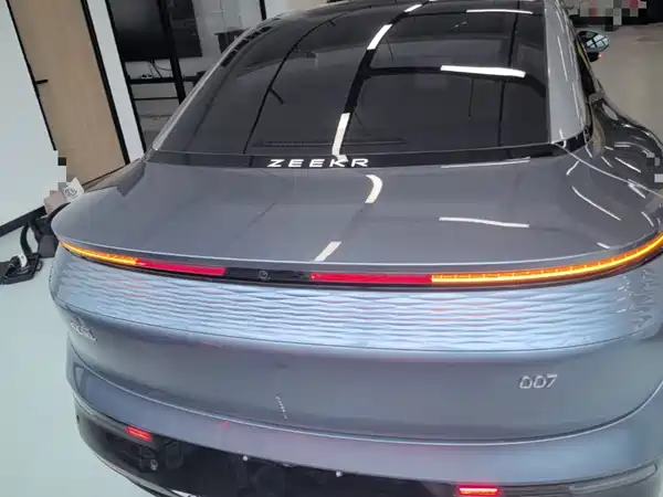 Zeekr 007 2024