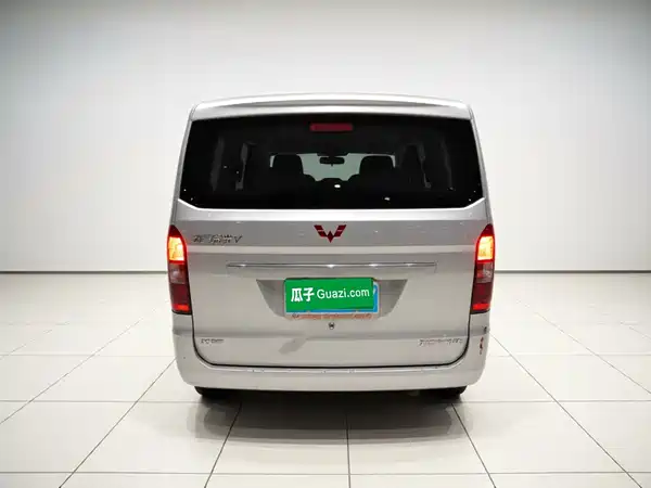 Wuling Rongguang V 2017