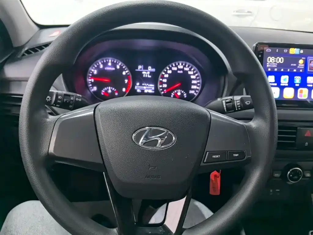 Hyundai Elantra 2019 — фото 11