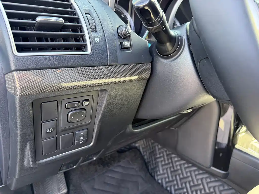 Toyota Prado 2014 — фото 13
