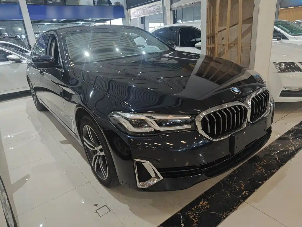 BMW 5 Series 2021