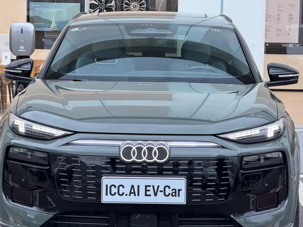 Audi Q6L e-tron 2025 — фото 3