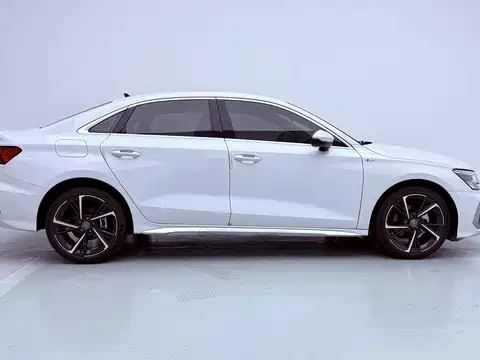 Audi A3 2022 — фото 7