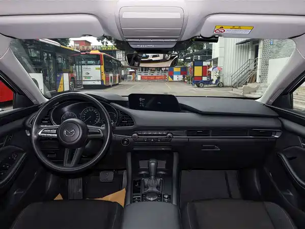 Mazda 3 Axela 2023