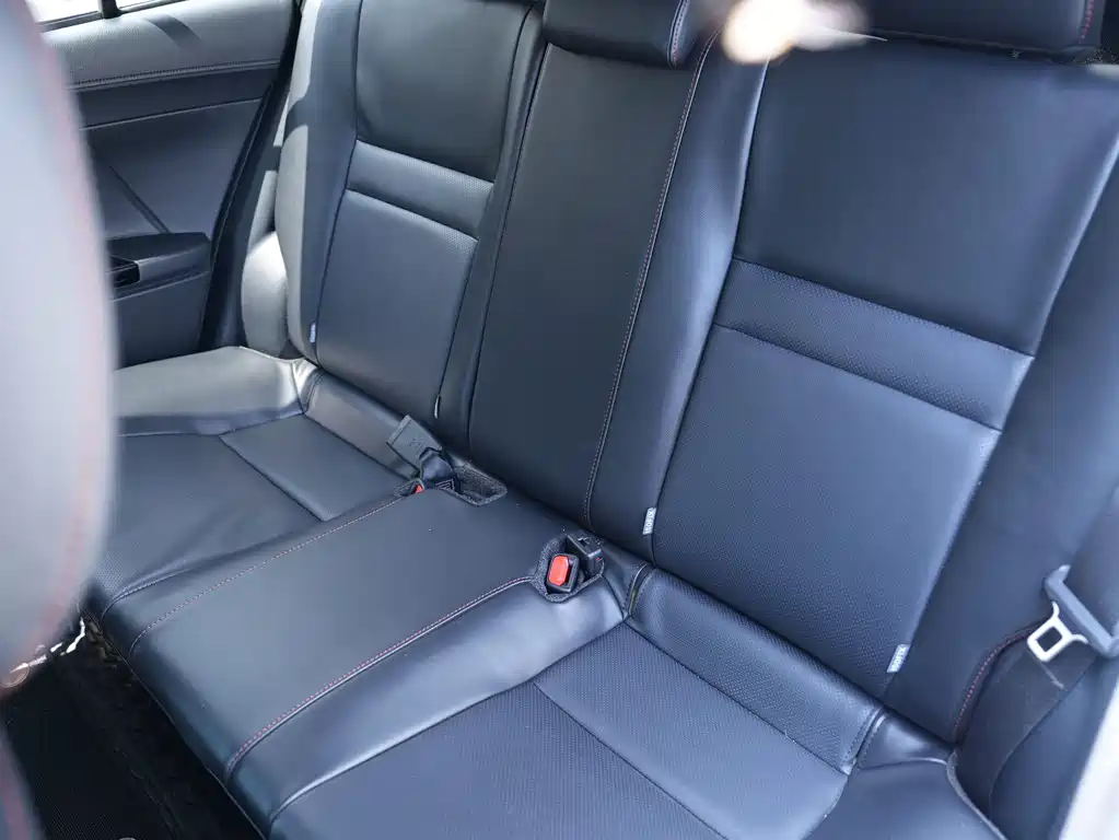Toyota Yaris L 2022 — фото 14