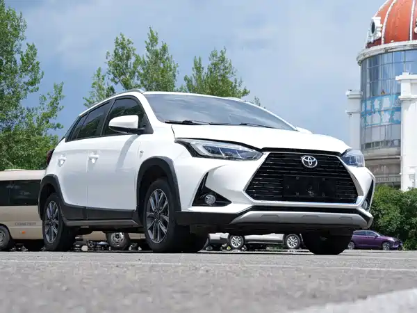 Toyota Yaris L 2022