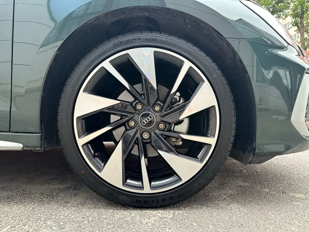 Audi A3 2023 — фото 22