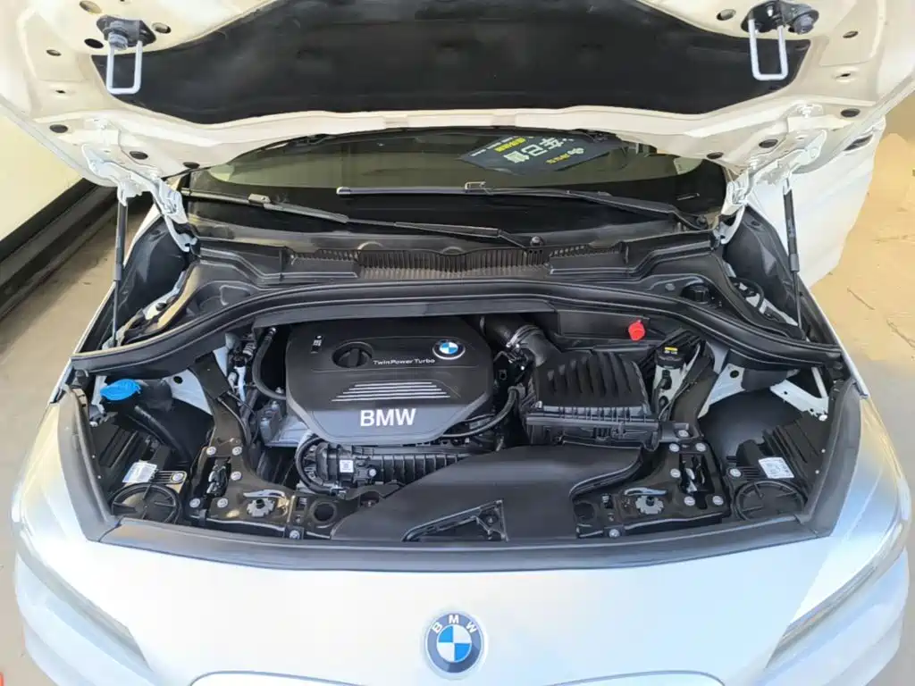 BMW 2 Series Gran Tourer 2017 — фото 16