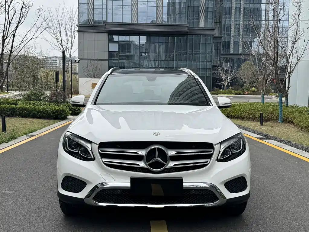 Mercedes-Benz GLC 2018 — фото 2