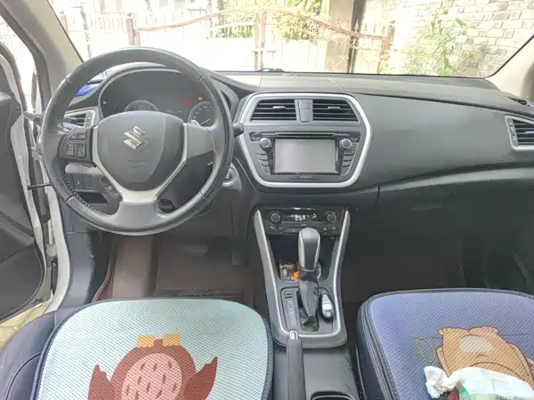 Suzuki S-Cross 2015
