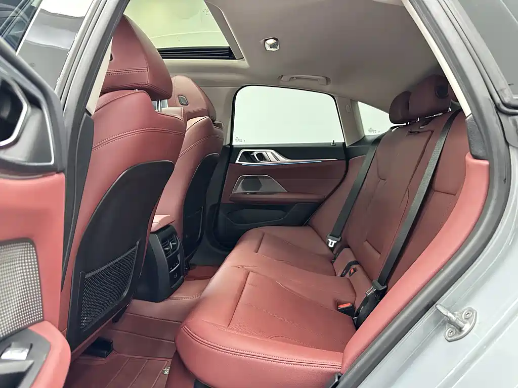 BMW 4 Series 2023 — фото 11