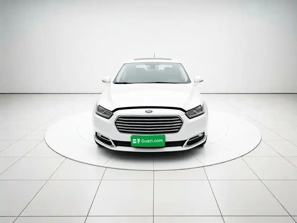Ford Taurus 2017 — фото 2