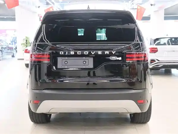 Land Rover Discovery 2024