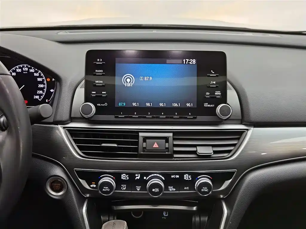 Honda Accord 2021 — фото 12