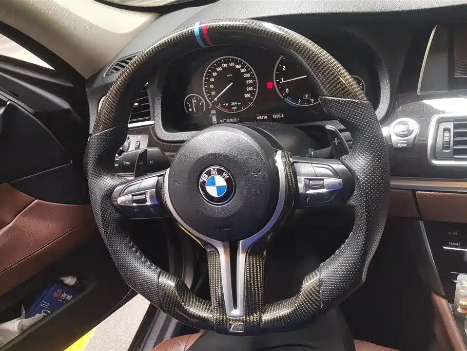 BMW 5 Series GT 2016 — фото 15