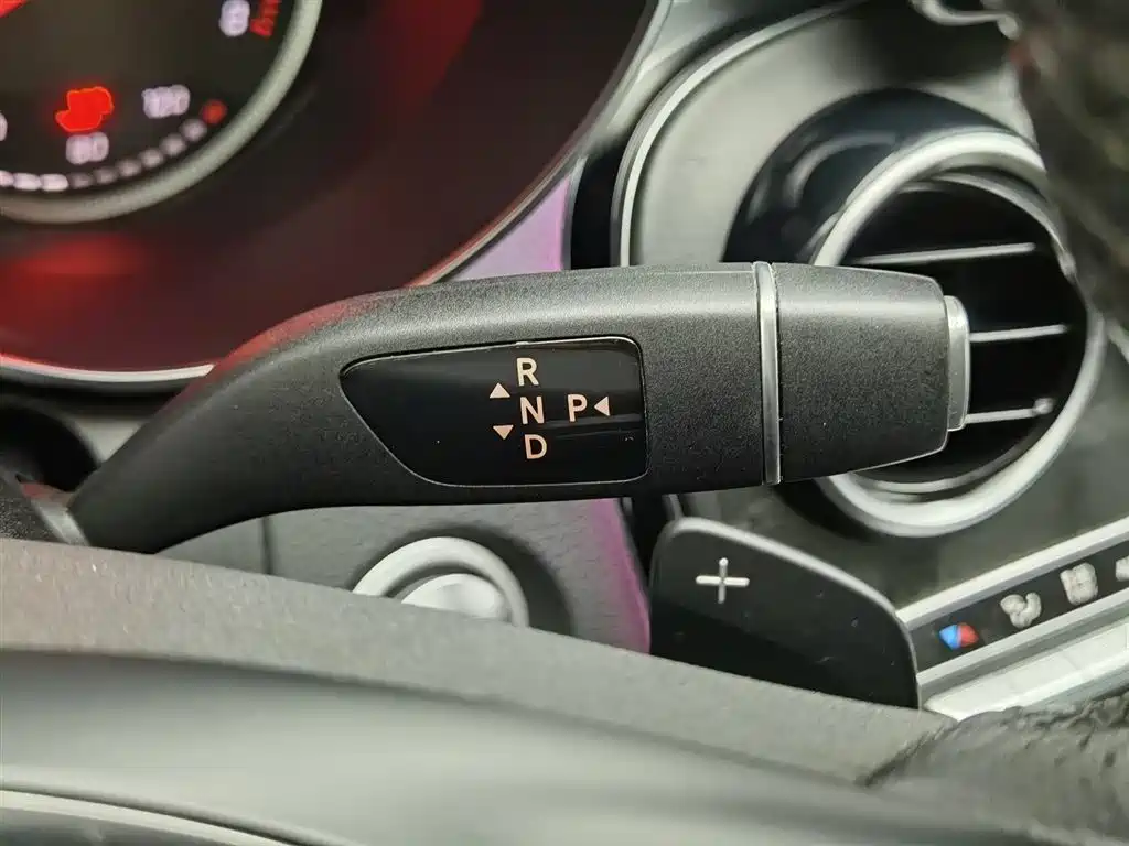Mercedes-Benz C-Class 2018 — фото 13
