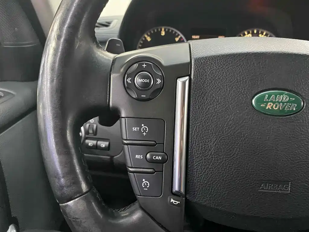 Land Rover Discovery 2013 — фото 20