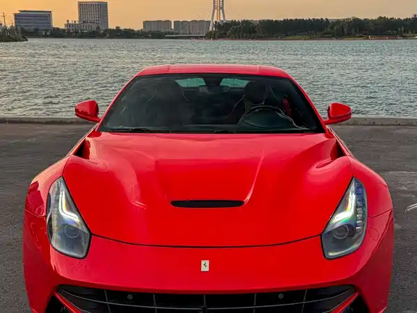 Ferrari F12berlinetta 2013