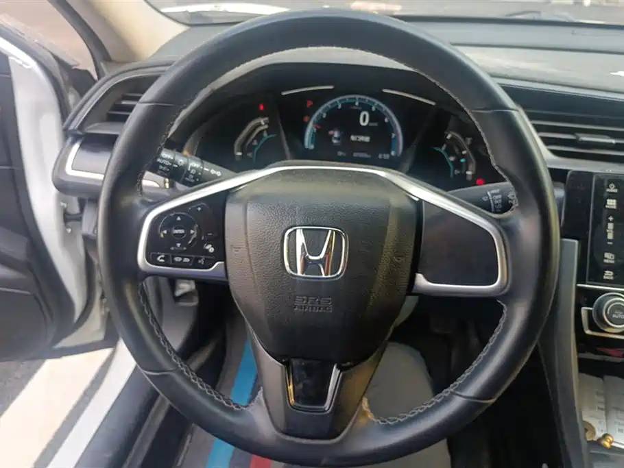 Honda Civic 2020 — фото 15