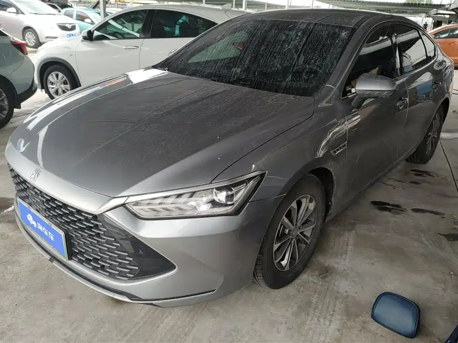 BYD Qin PLUS 2022 — фото 1