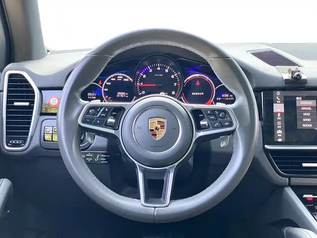 Porsche Cayenne 2018 — фото 9