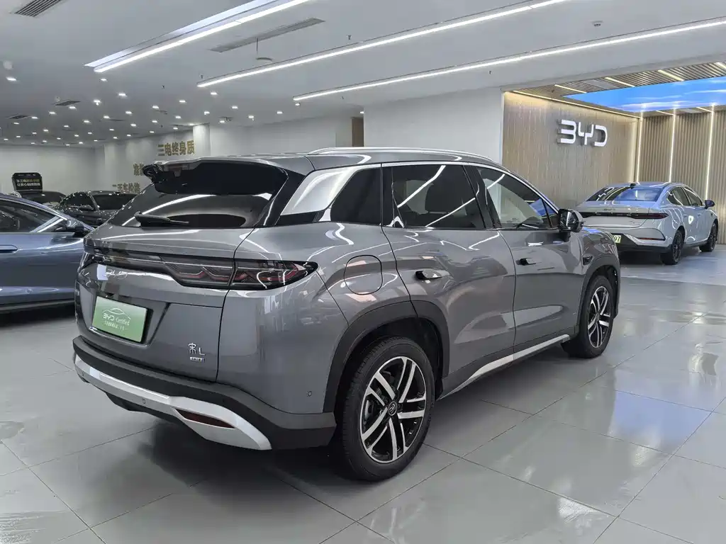 BYD L DM-i 2025 — фото 3