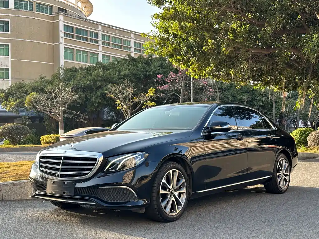 Mercedes-Benz E-Class 2018 — фото 1
