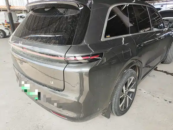 Li Auto L8 2023