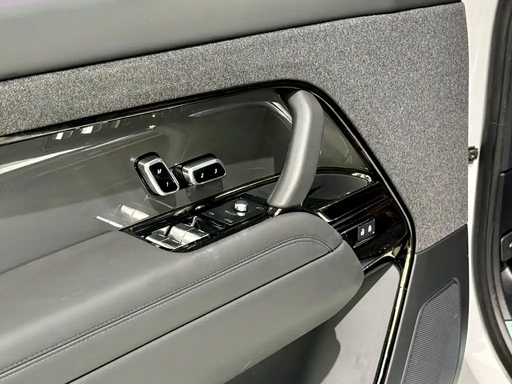 Land Rover Sport 2022 — фото 13