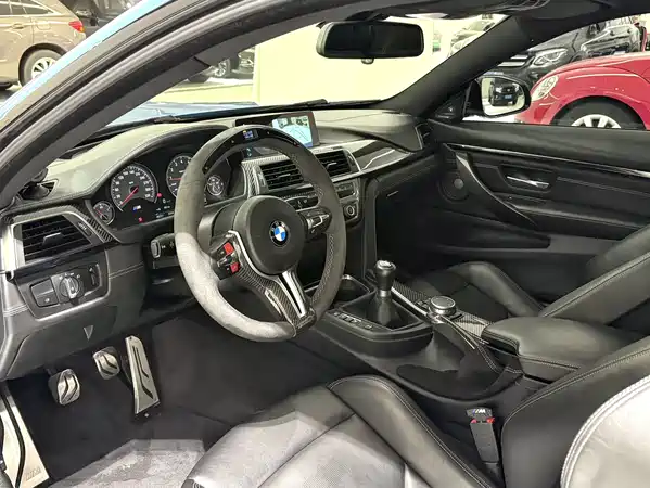 BMW M4 2015