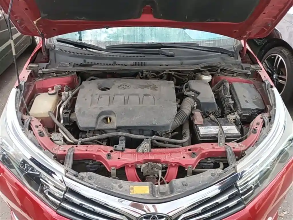 Toyota Corolla 2015 — фото 20