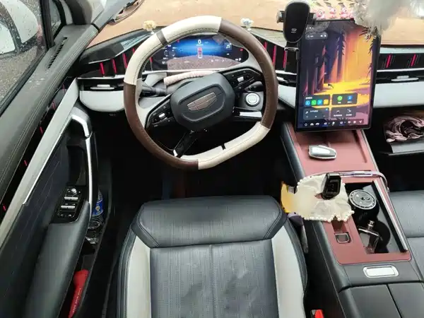 Geely Boyue L 2024
