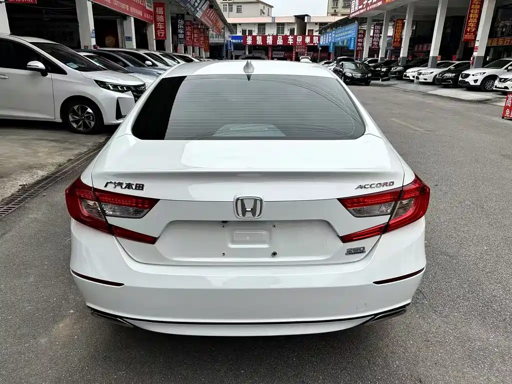 Honda Accord 2021 — фото 9