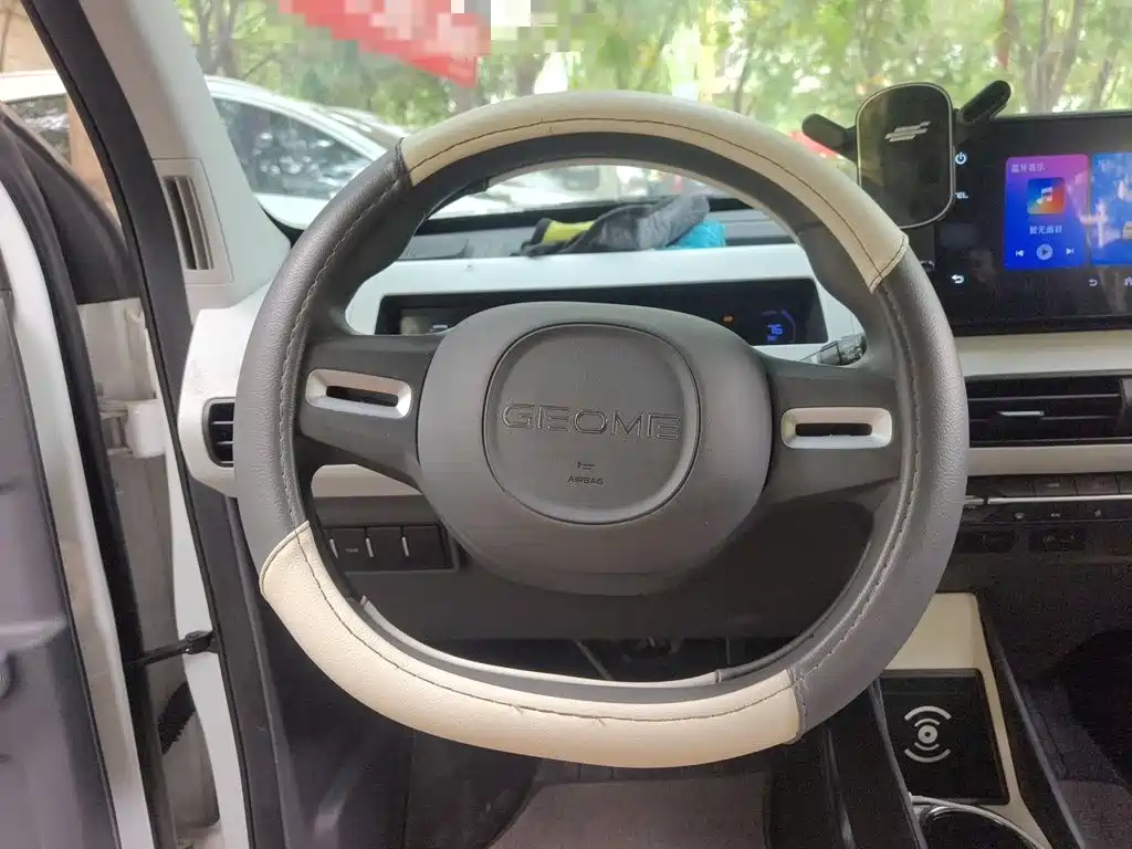 Geely Galaxy Panda 2025 — фото 11