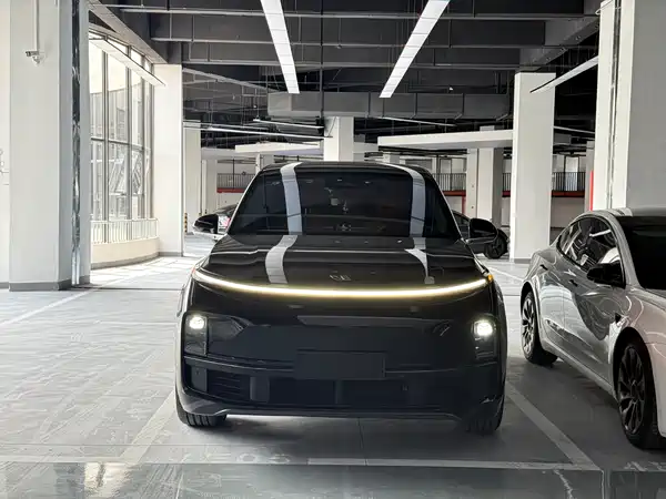Li Auto L8 2023