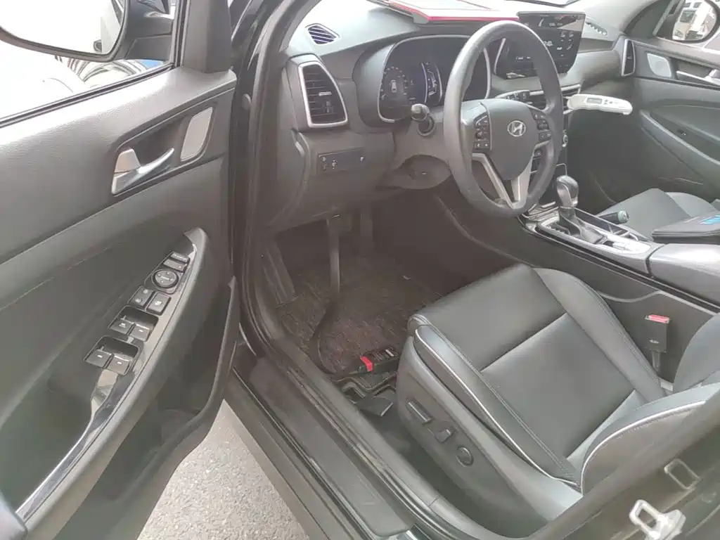 Hyundai Tucson 2019 — фото 16