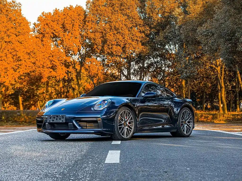 Porsche 911 2021 — фото 1