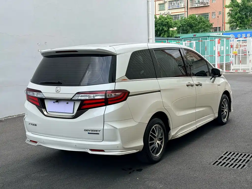 Honda Odyssey 2021 — фото 10