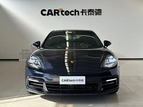 Porsche Panamera 2018