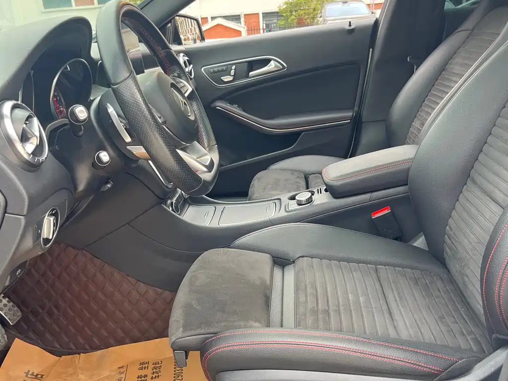 Mercedes-Benz CLA 2017 — фото 17