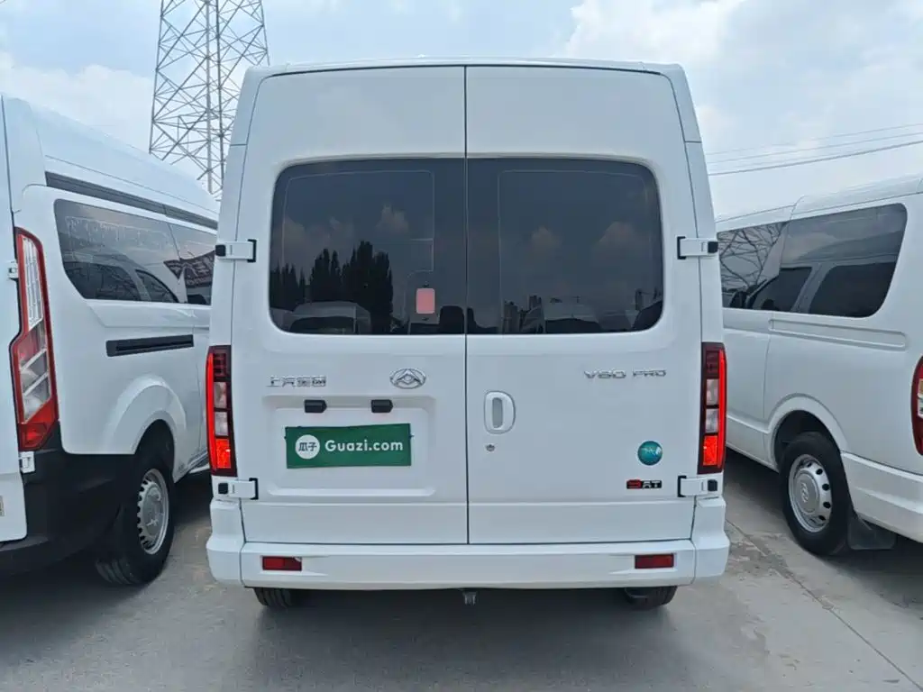 Maxus V80 2025