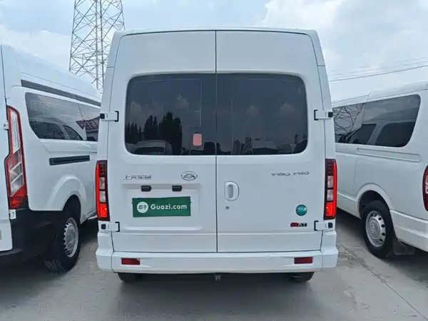 Maxus V80 2025