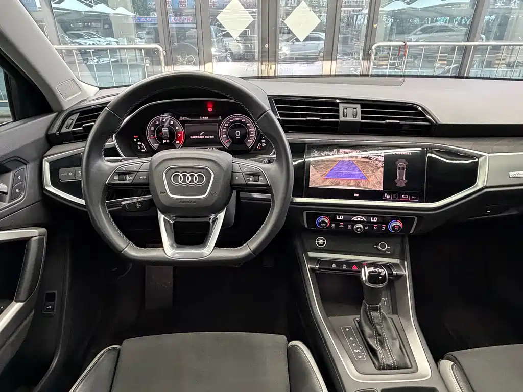 Audi Q3 2022 — фото 18