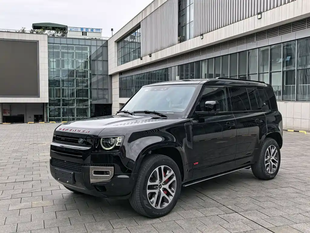 Land Rover Defender 2021