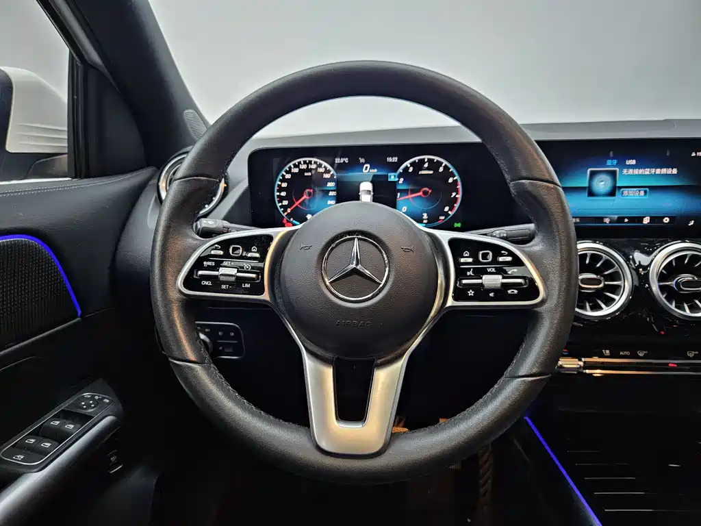 Mercedes-Benz GLA 2021 — фото 14